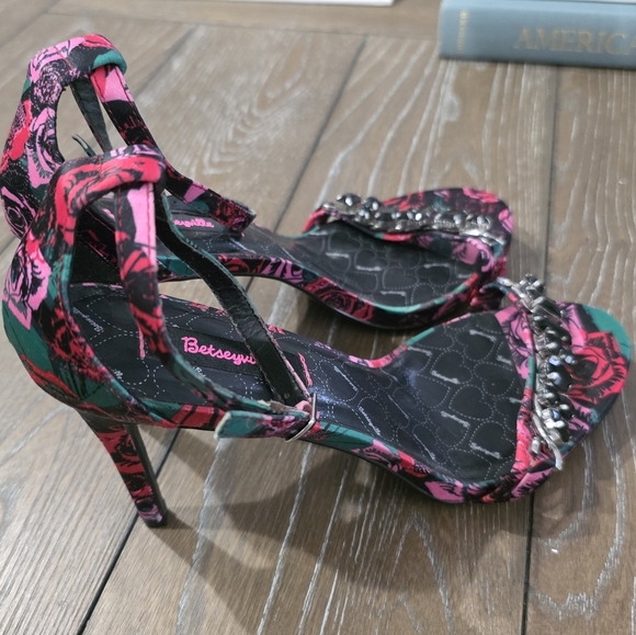 Betseyville Floral Stiletto Heels, Women's Size 8.5 - Picture 1 of 9